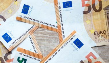 Ξεκινάει η καταβολή των συντάξεων Μαΐου – Ποιοι θα λάβουν πρώτοι χρήματα