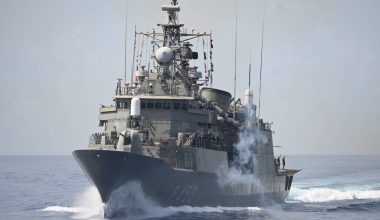 Το ΠΝ διαψεύδει με κατηγορηματικό τρόπο τα όσα γράφηκαν περί «προστίμου 150.000 ευρώ» στο Σουέζ της φ/γ F452 ΥΔΡΑ
