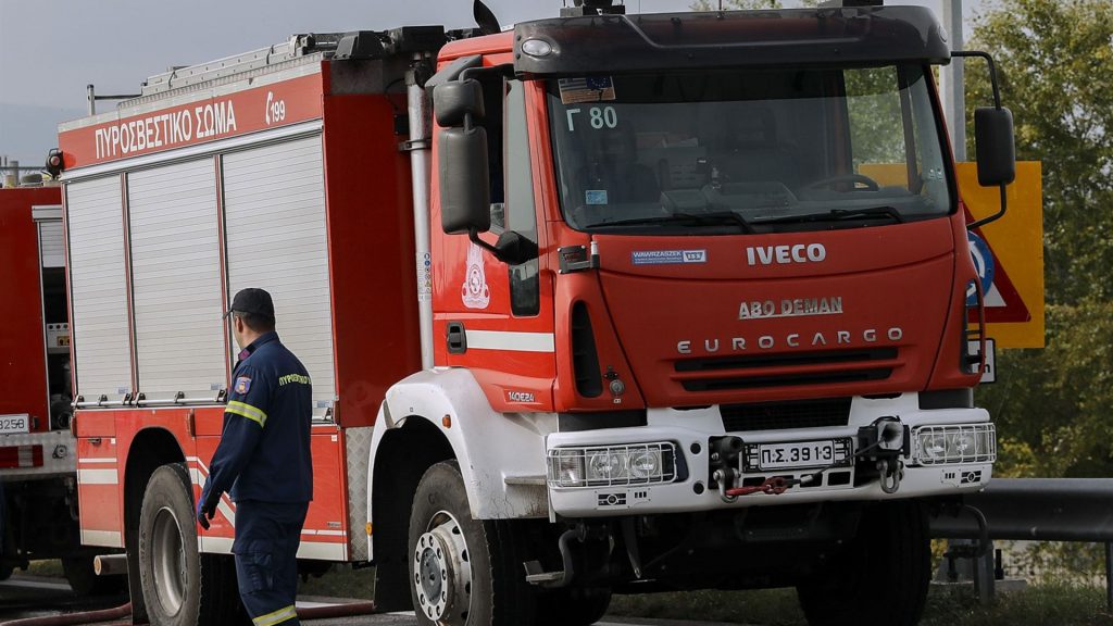 Ζάκυνθος: Μεγάλη φωτιά σε δασική έκταση στην περιοχή Άγιος Λέοντας