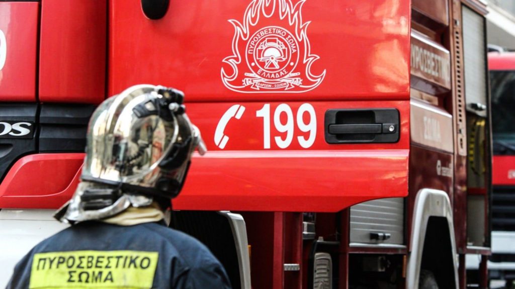 Ηλεία: Φωτιά σε δασική έκταση στα Νέα Καλυβάκια (φωτο – βίντεο)