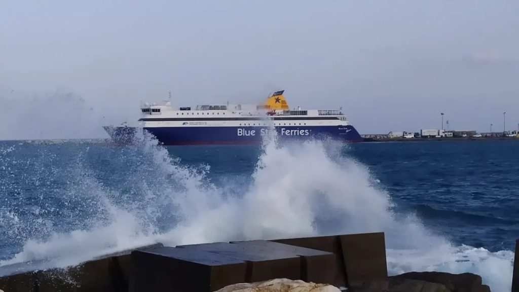 Απαγορευτικό απόπλου από Πειραιά, Ραφήνα και Λαύριο – Ποια δρομολόγια δεν εκτελούνται