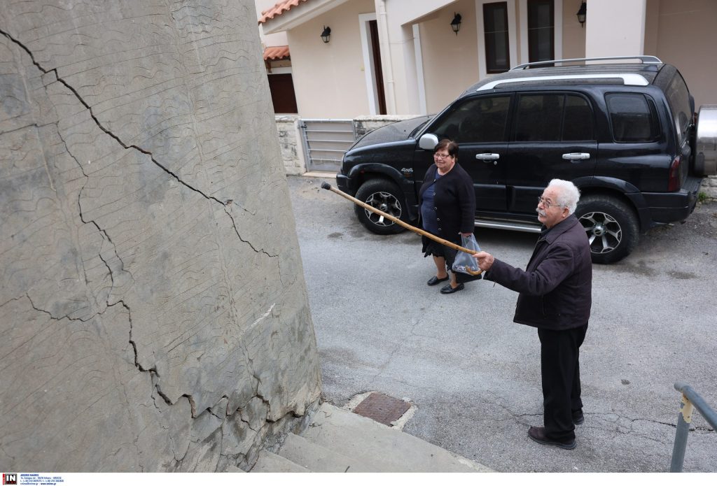 Ηράκλειο: Νέα σύσκεψη για τις ξαφνικές ρηγματώσεις στις Βούτες – Οι ενέργειες για την αντιμετώπιση του φαινομένου
