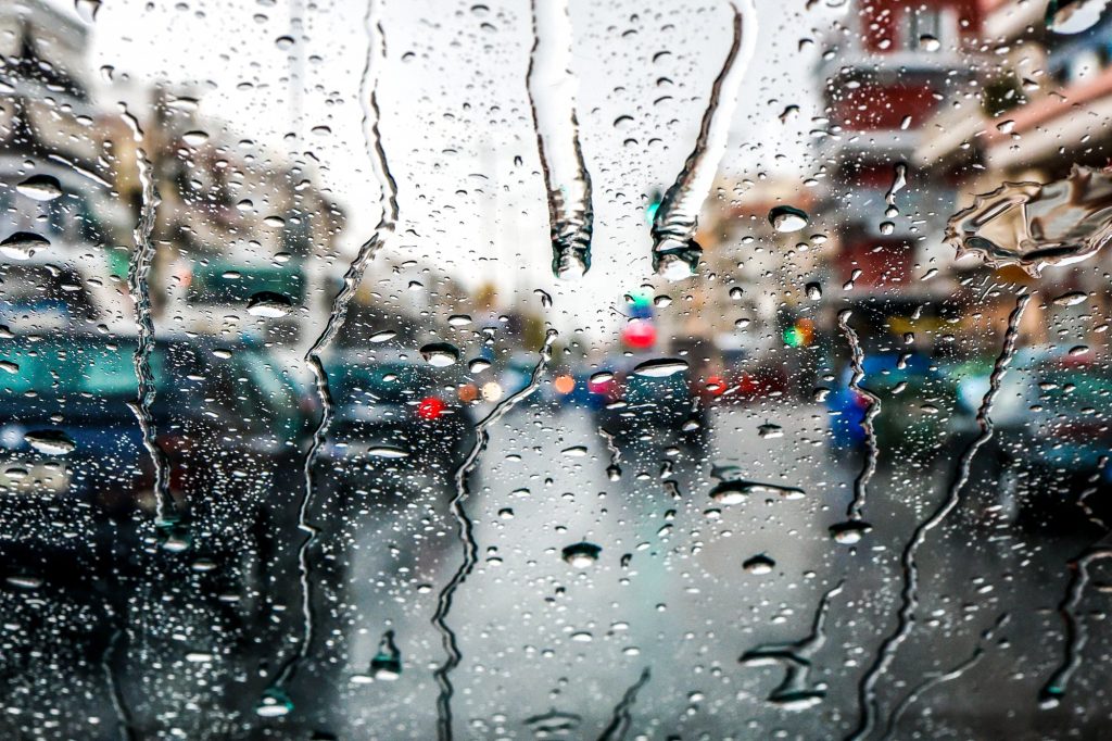 Η ΕΜΥ εξέδωσε έκτακτο δελτίο επιδείνωσης του καιρού για την Κρήτη και τα Δωδεκάνησα – Ισχυρές βροχές και καταιγίδες