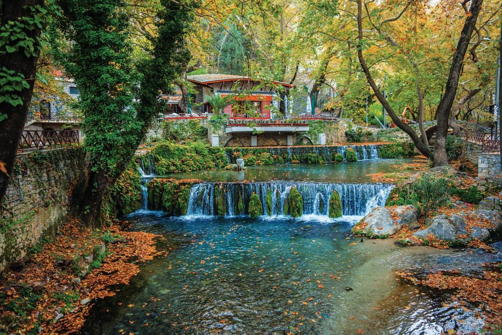 Τρεις προορισμοί που αποτελούν την ιδανική επιλογή για την Πρωτομαγιά