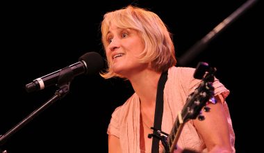 Jill Sobule: Η 66χρονη Αμερικανίδα τραγουδίστρια πέθανε από πυρκαγιά που ξέσπασε στο σπίτι της