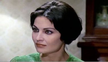 Όλγα Καρλάτου: Η καλλονή του ελληνικού κινηματογράφου που αποφάσισε να γίνει δικηγόρος στα 65 της (φωτο)