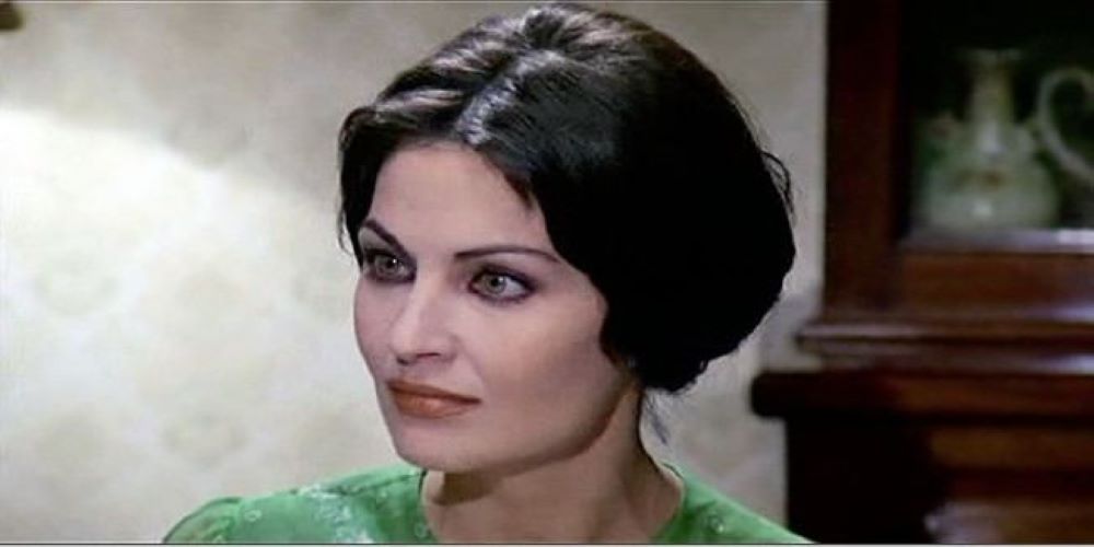 Όλγα Καρλάτου: Η καλλονή του ελληνικού κινηματογράφου που αποφάσισε να γίνει δικηγόρος στα 65 της (φωτο)