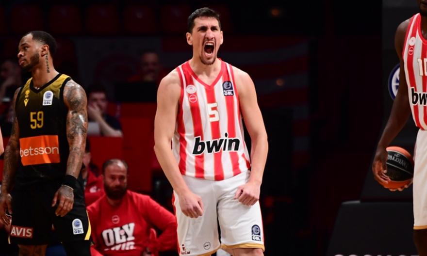 Ολυμπιακός – ΑΕΚ 87-85: Οι «ερυθρόλευκοι» έκαναν το 1-0 στο ΣΕΦ
