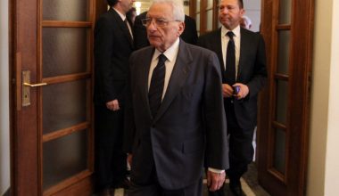 Ανακοίνωση ΥΠΕΞ για τον Π. Μολυβιάτη: «Είχε την καθολική εκτίμηση και τον σεβασμό των πολιτών»