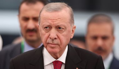 Δεν έχασε ευκαιρία ο Ρ.Τ.Ερντογάν: Τηλεφωνική επικοινωνία με τον πρωθυπουργό του Πακιστάν