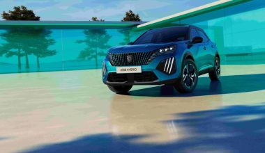 Το Peugeot 2008 παραμένει στην κορυφή των πωλήσεων