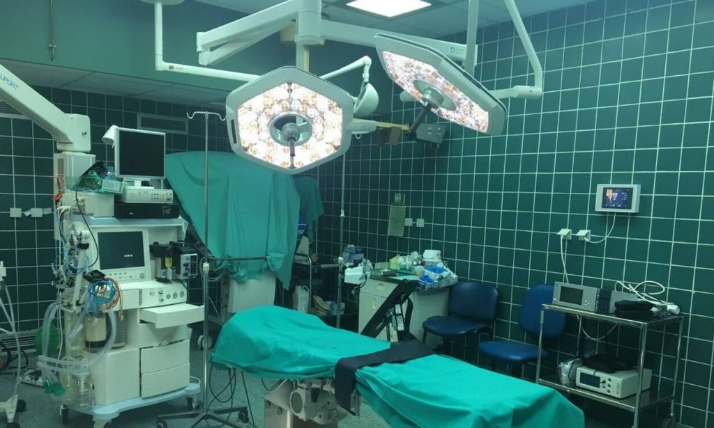 «Άγιος Σάββας»: Υγειονομικοί υπέστησαν εγκαύματα στα χειρουργεία του «Ελπίς» από ακτινοβολία UV