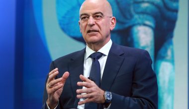 Ν.Δένδιας για επέτειο λήξης του Β’ ΠΠ: «Η Ελλάδα με αγώνα και θυσίες συνέβαλε στη νίκη των Συμμάχων»