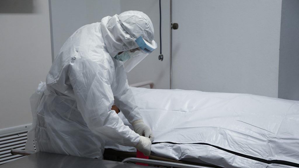 Σε αργία τέθηκαν οι ιατροδικαστές Χ.Τσάκωνα και Θ.Νούσιας για ψευδή κατάθεση με εντολή Γ.Φλωρίδη