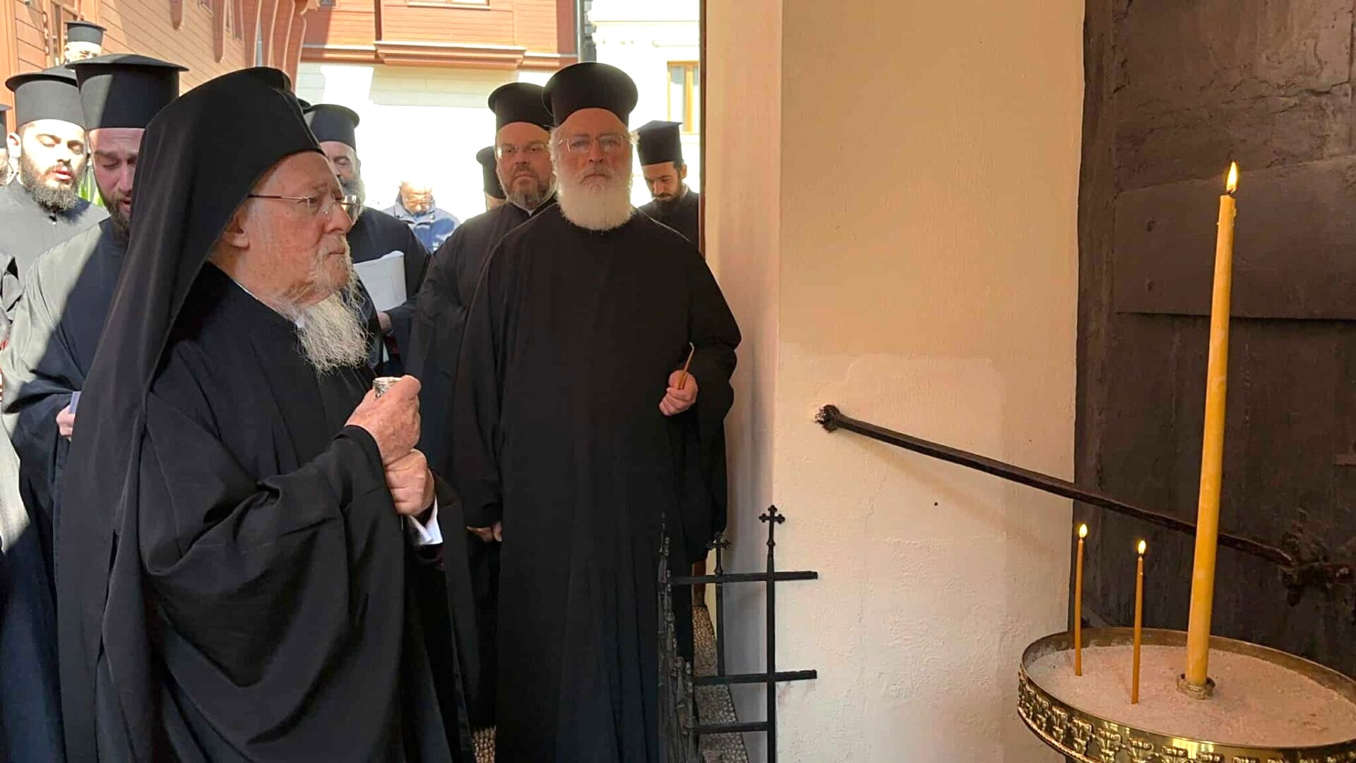 Το πρώτο μήνυμα του Οικουμενικού Πατριάρχη στον νέο Πάπα (βίντεο)