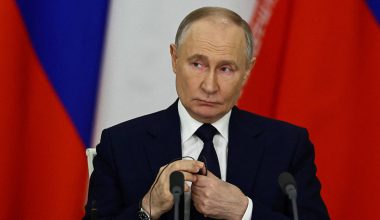 Β.Πούτιν: «Προτείνουμε στο Κίεβο άμεσες διαπραγματεύσεις – Όποτε έγινε εκεχειρία επιτέθηκαν»