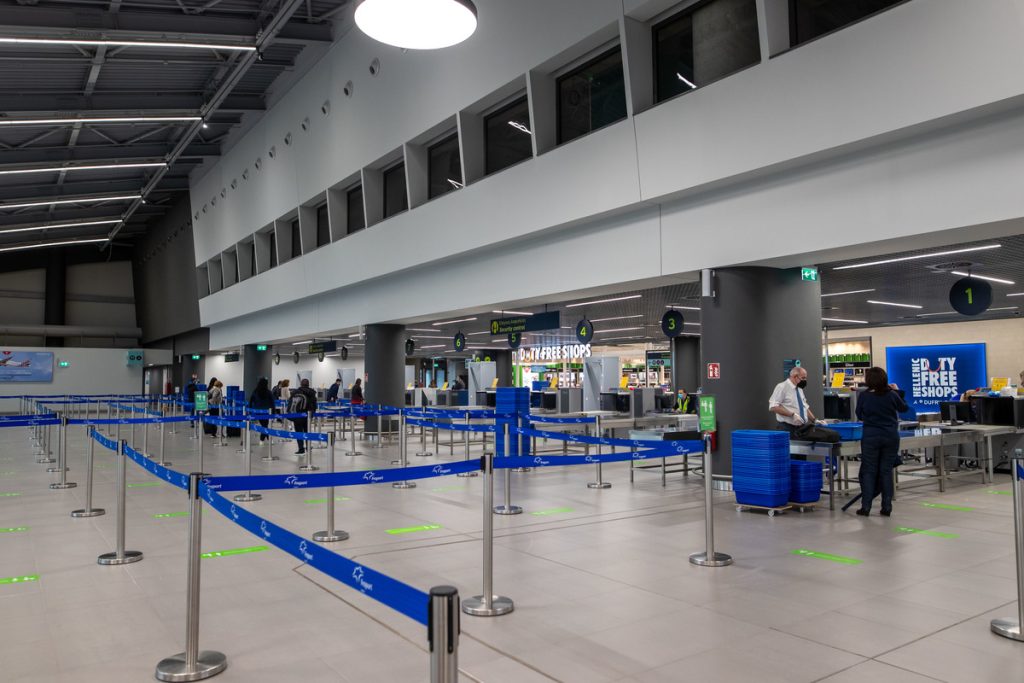 Αεροσκάφος έκανε αναγκαστική προσγείωση στο αεροδρόμιο «Μακεδονία» λόγω 38χρονου επιβάτη