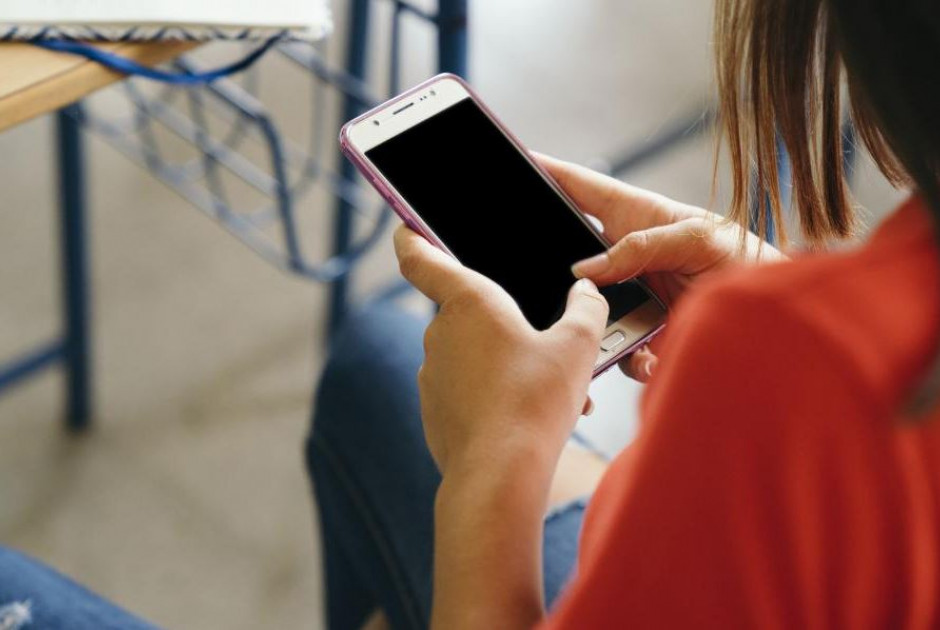 Δείτε γιατί πρέπει να απενεργοποιούμε τουλάχιστον μία φορά την εβδομάδα το κινητό μας