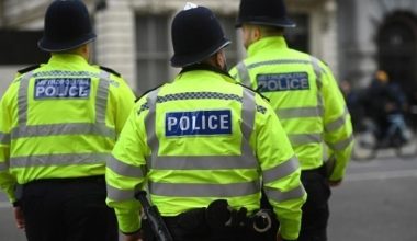 Βρετανία: Συνελήφθη και δεύτερο άτομο για τις εμπρηστικές επιθέσεις στα ακίνητα του Κ.Στάρμερ