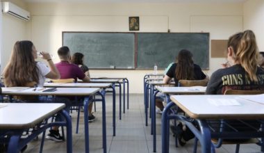 Αύριο κάνουν «πρεμιέρα» οι προαγωγικές και απολυτήριες εξετάσεις στα λύκεια
