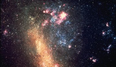 NASA: Το Hubble φωτογραφίζει ένα μαγευτικό νεφέλωμα στο διάστημα (φωτο)