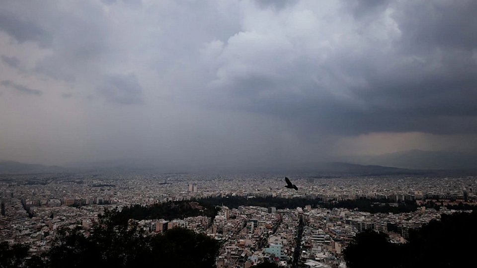 Ο καιρός σήμερα: Νεφώσεις και τοπικές βροχές – Αναλυτικά η πρόγνωση της ΕΜΥ