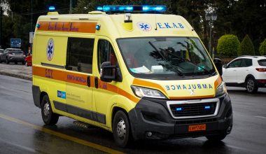Γυναίκα ξεψύχησε στην παραλία μπροστά στον κόσμο που έκανε μπάνιο στην Εύβοια 