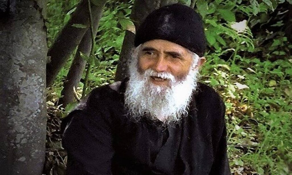Τι έλεγε ο Άγιος Παΐσιος για το Άγιο Πνεύμα και τη Θεία Φώτιση