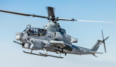 Επιθετικά ελικόπτερα ΑΗ-1Ζ Super Cobra έστειλε ο Ν.Τραμπ για να καταστείλει την εξέγερση των παρανόμων!
