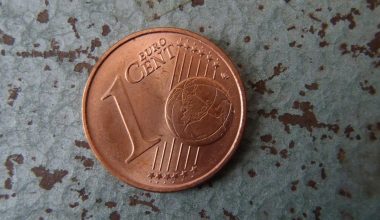Αυτό είναι το σπάνιο κέρμα του ενός λεπτού που η αξία του «αγγίζει» τα 50.000 ευρώ!
