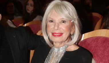 Ρίκα Διαλυνά για το σοβαρό ατύχημα που είχε: «Δεν είμαι κατάκοιτη – Περπατάω κανονικά»
