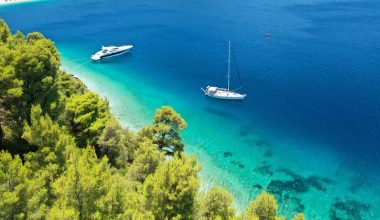 Οι ονειρικές παραλίες στις Σποράδες με τα γαλαζοπράσινα νερά που θα σας αφήσουν «άφωνους»