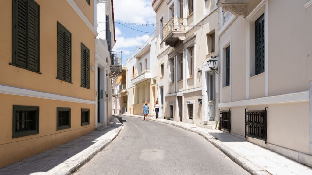 Κι όμως στην Ελλάδα βρίσκεται ο αρχαιότερος δρόμος της Ευρώπης: Η ιστορία της οδού Τριπόδων