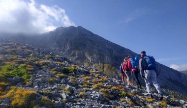 Επιχείρηση ανάσυρσης γυναίκας από δύσβατο σημείο στον Όλυμπο
