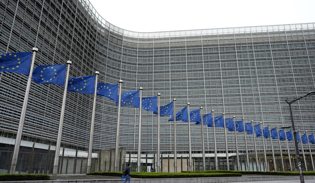 Αλλαγές στις επενδύσεις για την άμυνα από την Κομισιόν