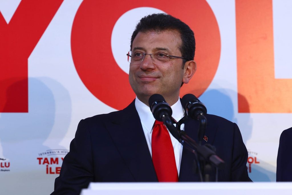 Ε.Ιμάμογλου: «Είμαι στο κελί επειδή νίκησα τρεις φορές αυτούς που θέλουν την Κωνσταντινούπολη»