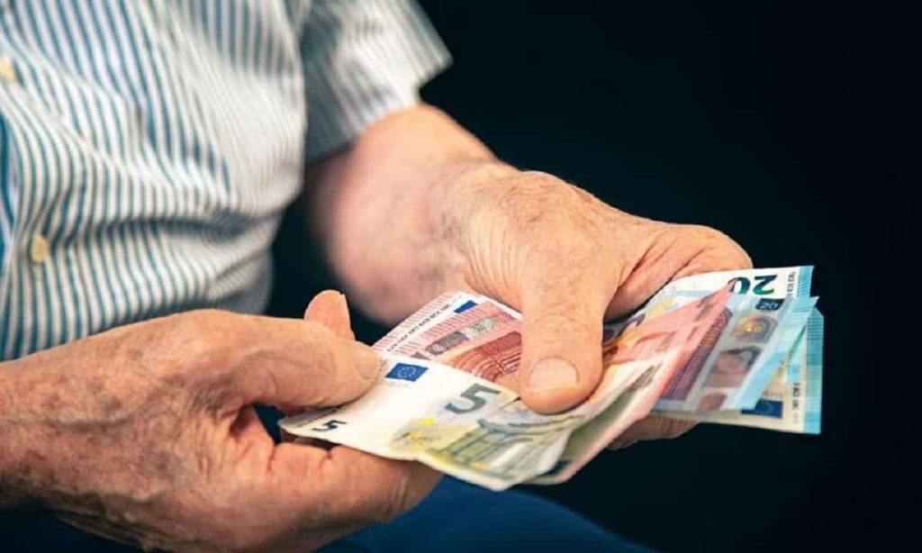 Δείτε πώς μπορείτε να βγείτε στην σύνταξη έως και 10 χρόνια νωρίτερα: Αναλυτικά τα βήματα