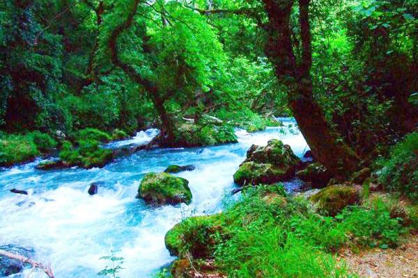 Η «Γέφυρα του Θεού» στην Ελλάδα: Μια εκπληκτική φυσική ομορφιά σαν να βγήκε από παραμύθι – Πού βρίσκεται