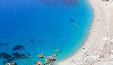 Αυτές είναι οι πέντε πιο επικίνδυνες παραλίες στην Ελλάδα: Oι κίνδυνοι που «κρύβουν»