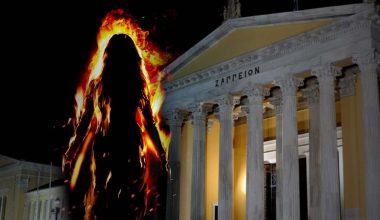 Φρίκη στο κέντρο της Αθήνας: 67χρονη αυτοπυρπολήθηκε έξω από την Αίγλη Ζαππείου