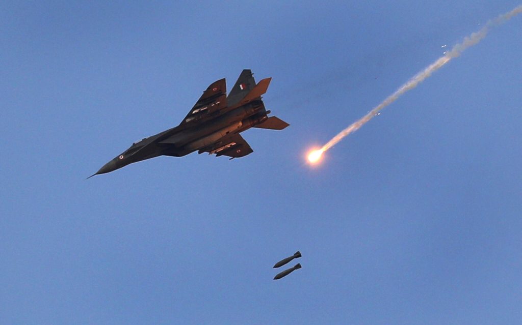 Με δύο γαλλικές βόμβες «AASM-250 HAMMER» ουκρανικό MiG-29 βομβάρδισε ρωσικό κέντρο ελέγχου στο Μπέλγκοροντ (βίντεο)