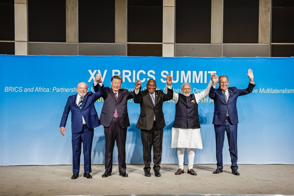 Κάλεσμα Βραζιλίας στους BRICS για κοινή απάντηση στους αμερικανικούς δασμούς