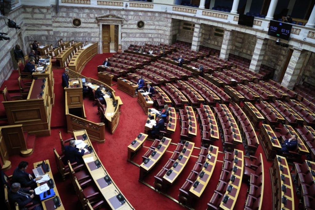 Σάλος με το επίδομα «επικίνδυνης εργασίας» στους υπαλλήλους της Βουλής