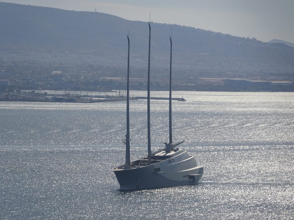 Σκιάθος: Προσάραξη ιστιοφόρου με σημαία Νέας Ζηλανδίας – Καλά στην υγεία τους οι πέντε επιβαίνοντες