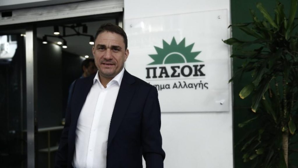 Κ.Τσουκαλάς: «Αν ψάχνουν πολιτικούς απατεώνες, ας μην κουράζονται – Αρκεί να κοιτάξουν στον καθρέφτη τους»