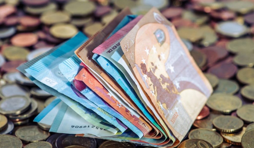 Οι πληρωμές που θα γίνουν από e-ΕΦΚΑ και ΔΥΠΑ έως τις 29 Αυγούστου – Ξεκίνησε η καταβολή των συντάξεων Σεπτεμβρίου