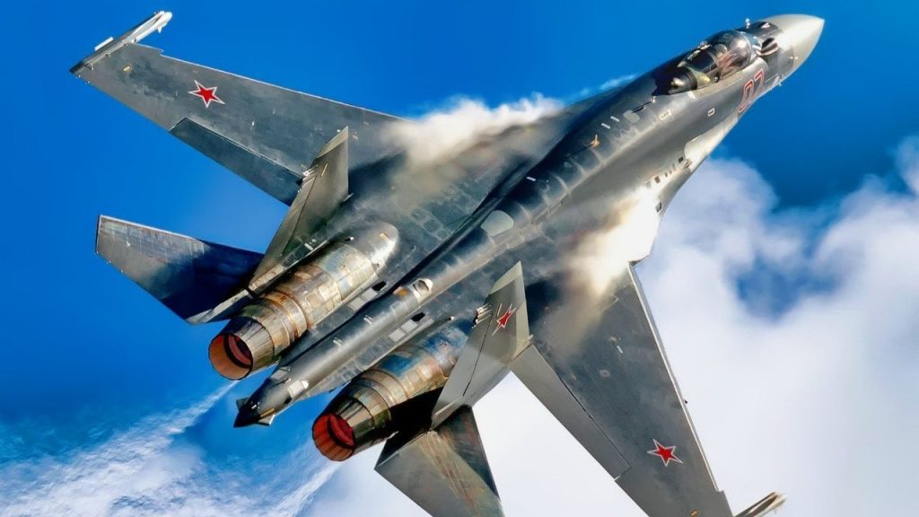 Ρωσικά μαχητικά Su-35S αναχαίτισαν αεροσκάφος του αμερικανικού ναυτικού (βίντεο)