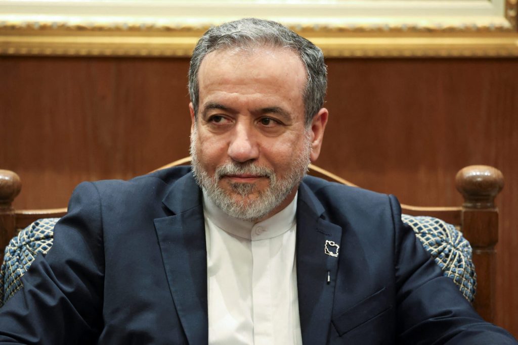 Α.Αραγτσί: «Είμαστε διατεθειμένοι να διαπραγματευτούμε για το πυρηνικό πρόγραμμα εάν η Δύση δείξει καλή θέληση»
