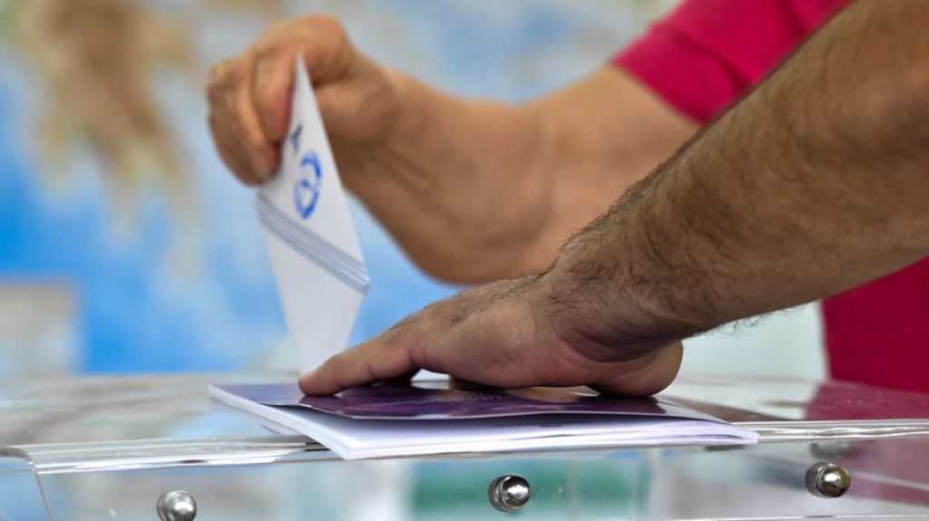 Πτώση κατά μία μονάδα για τη ΝΔ καταγράφει δημοσκόπηση της GPO: Στο 24,7% η πρόθεση ψήφου