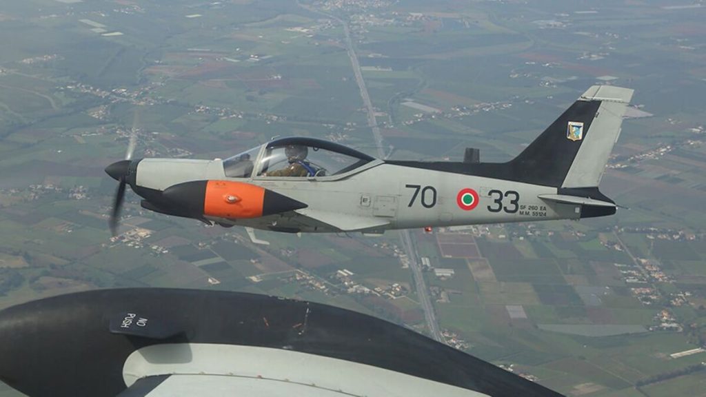 Συνετρίβη αεροσκάφος T-260B της Αεροπορίας στην Ιταλία – Δύο νεκροί
